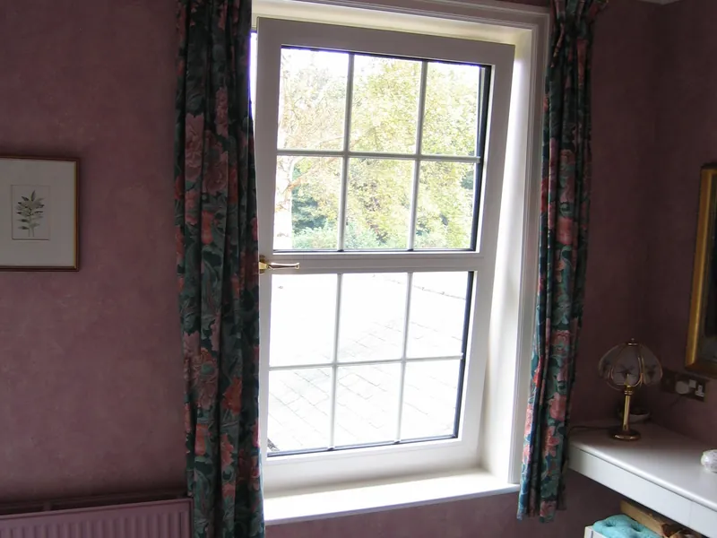 Tilt & Turn Windows Lee