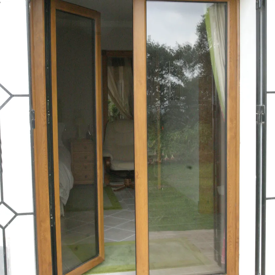 Tilt & Turn Windows Lee
